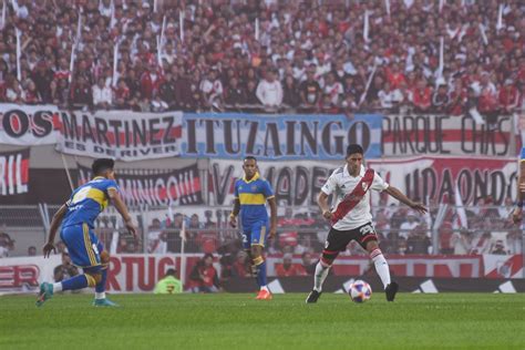 River Plate V Boca Juniors .